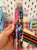 مداد رنگی ۱۲ رنگ لوله ای کی ام تی